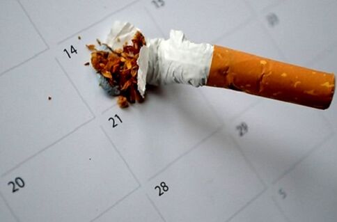 sigaretta rotta e smettere di fumare